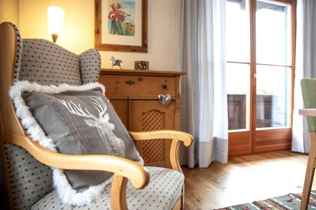 Haus Weidmannsheil - Wohnen Im Romantischen Forsthaus Werfen Dış mekan fotoğraf