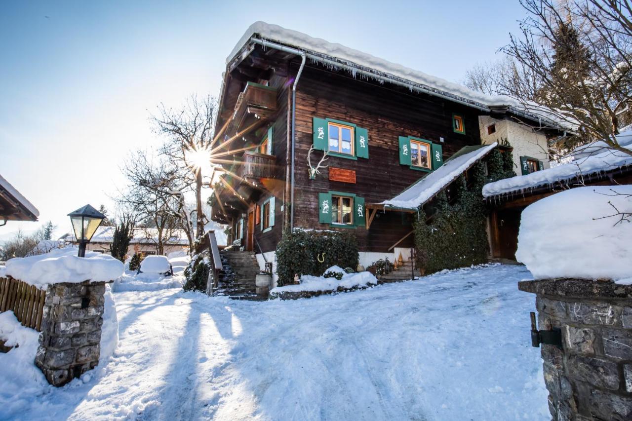 Haus Weidmannsheil - Wohnen Im Romantischen Forsthaus Werfen Dış mekan fotoğraf